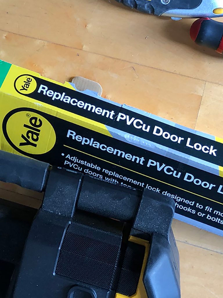 Locksmith replacement door lock